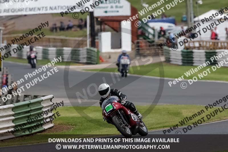 Vintage motorcycle club;eventdigitalimages;mallory park;mallory park trackday photographs;no limits trackdays;peter wileman photography;trackday digital images;trackday photos;vmcc festival 1000 bikes photographs